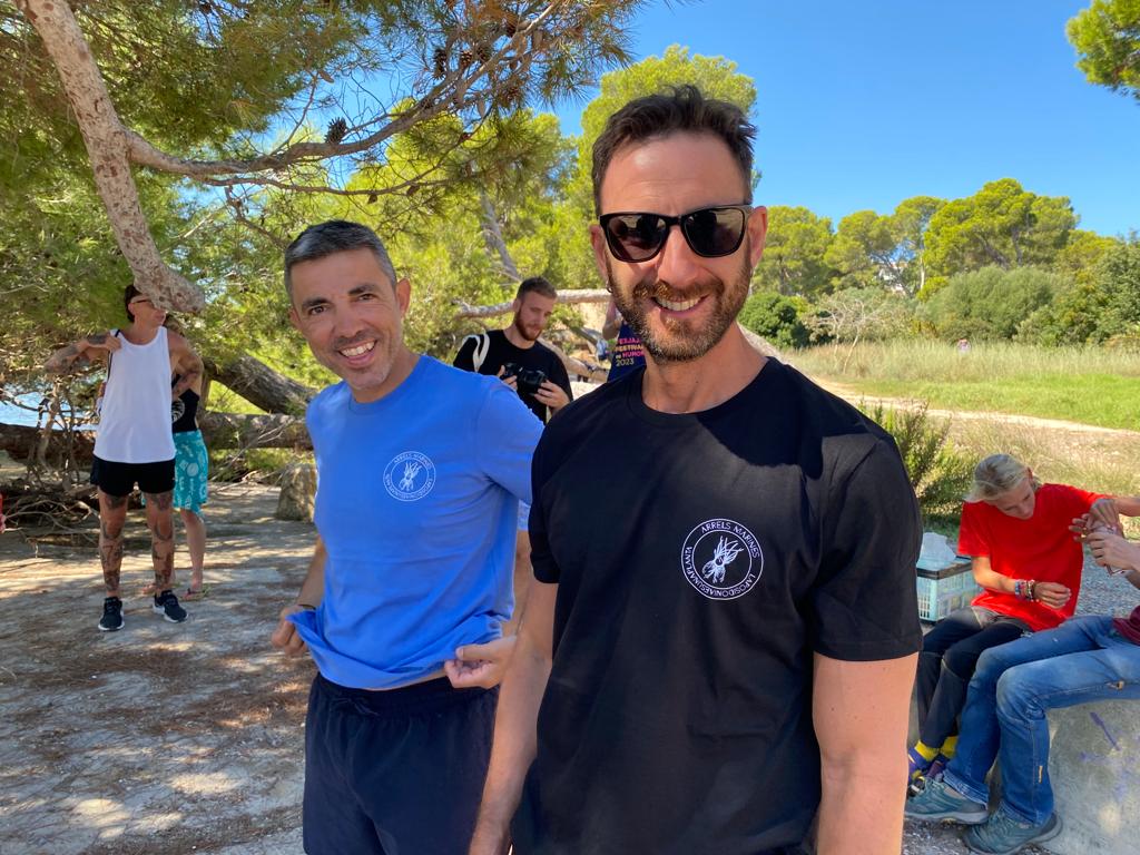 Ochotumbao visita la estación de replantación de posidonia de Arrels Marines en Mallorca